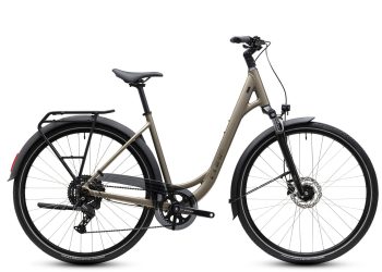 Cube-touring-one-brown